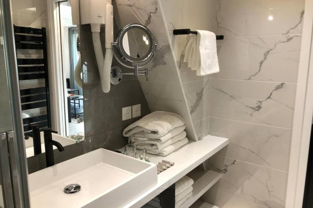 Appartement Rousselet Quartier Bon Marche Paris Viieme Exterior foto