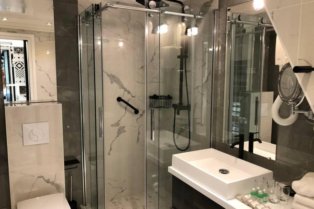 Appartement Rousselet Quartier Bon Marche Paris Viieme Exterior foto