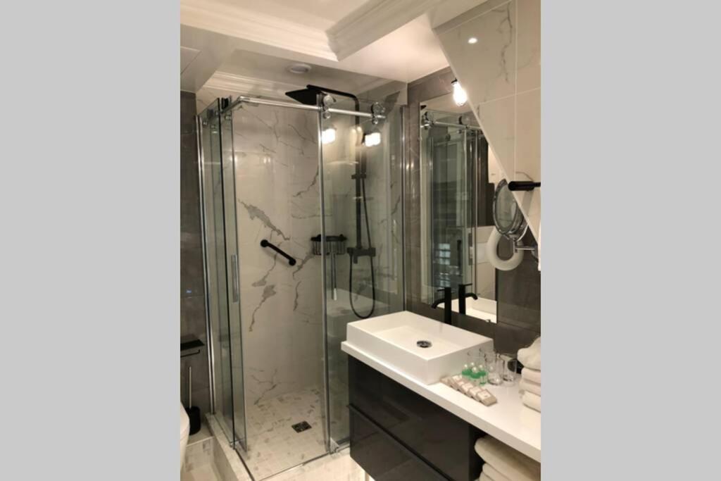 Appartement Rousselet Quartier Bon Marche Paris Viieme Exterior foto